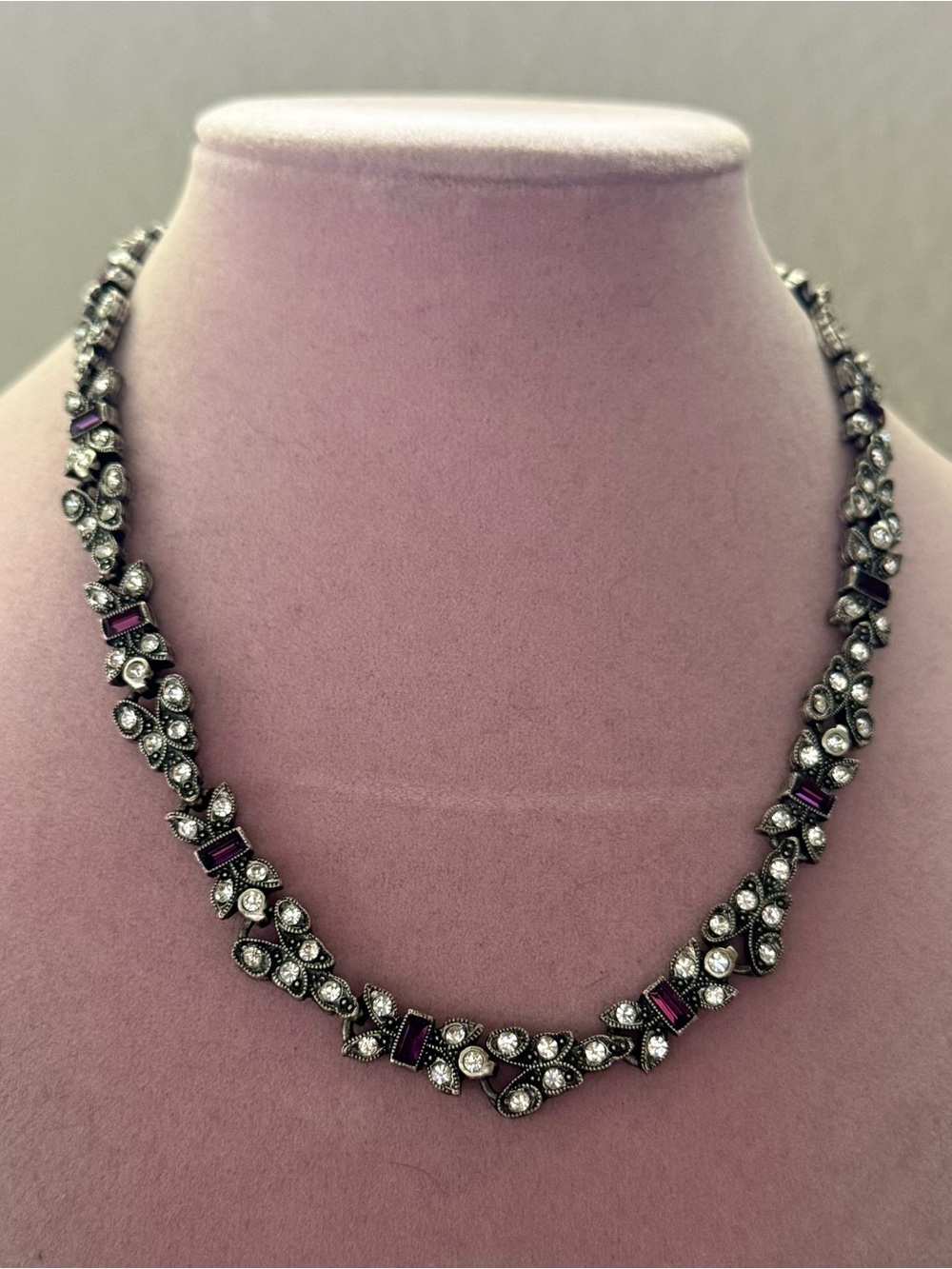 1950s Vintage sweet romance purple and Silver Crystal Necklace